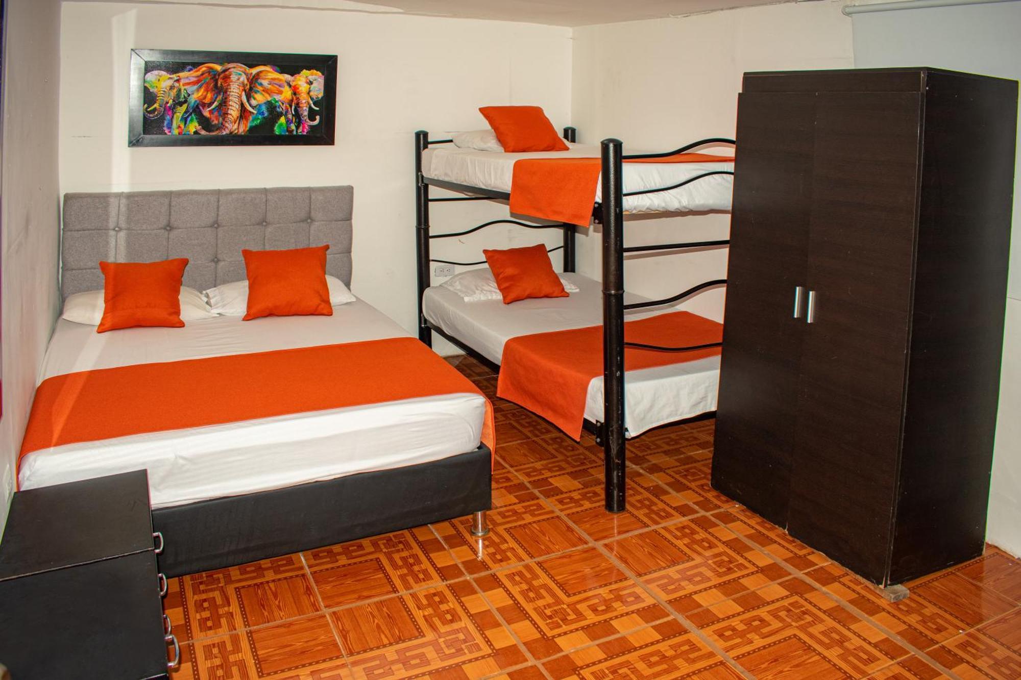 Hotel Flamante Bulevar — Photos 1